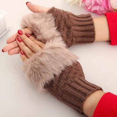 Heated Women’s Fur Gloves – Soft, Stylish & Warm for Cold Weather